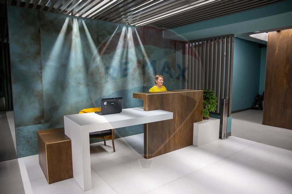 Ultra-modern office space in the Preciziei area