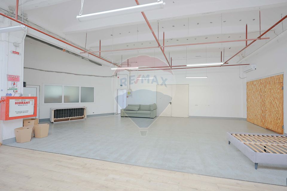 15,726sq.m Industrial Space for sale, Vest area
