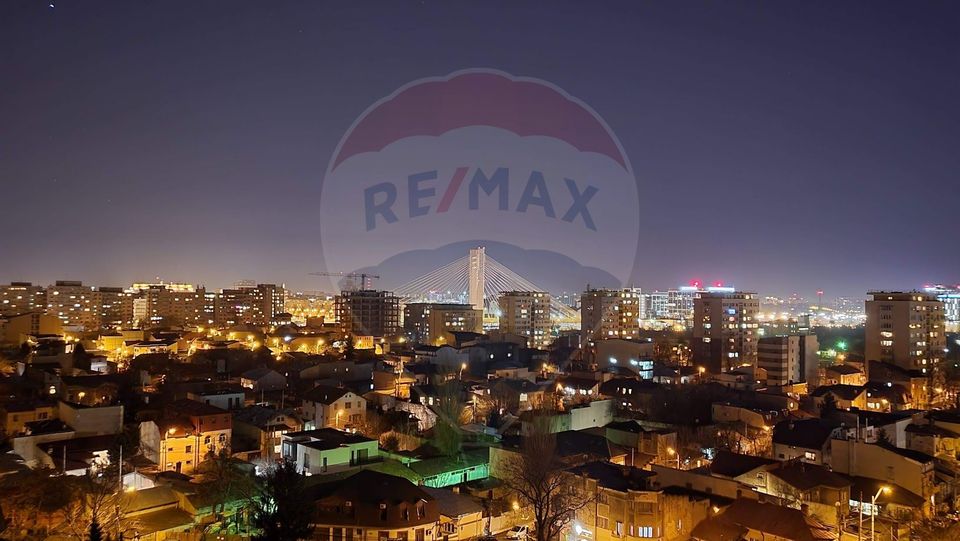 Apartament 2 camere de vanzare, bloc 1982, 57 mp, priveliste superba