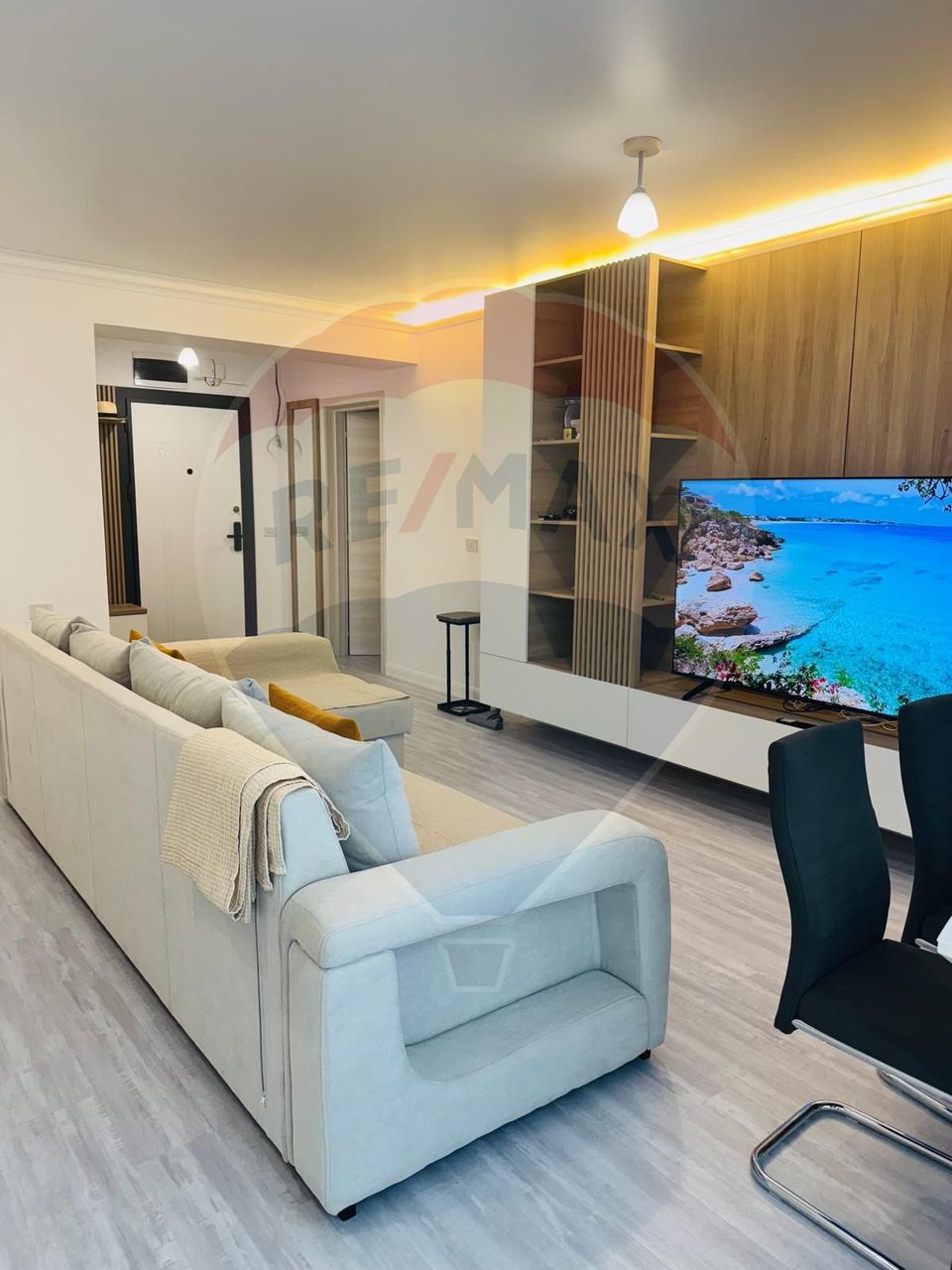 Apartament 2 camere de vanzare White Titanic +loc de parcare