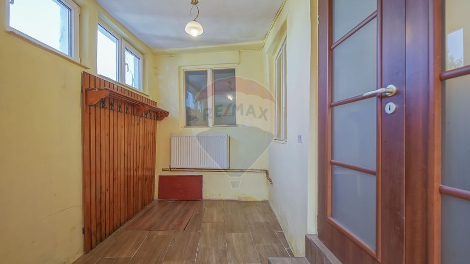 Casă individuală cu 3 camere, Șchei