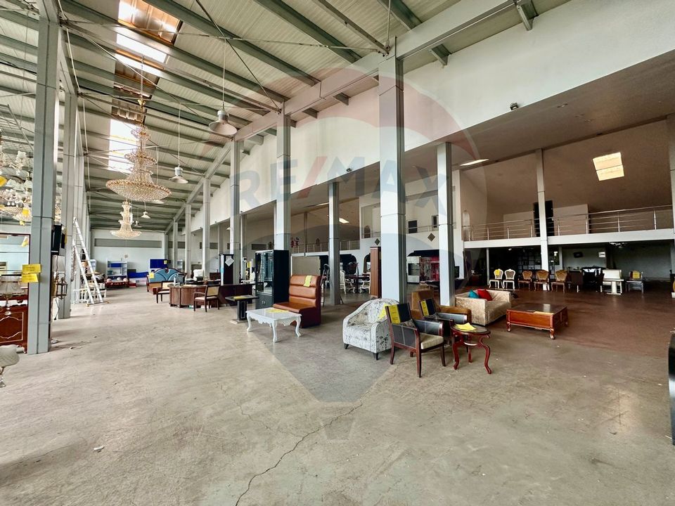 1,400sq.m Commercial Space for rent, Est area