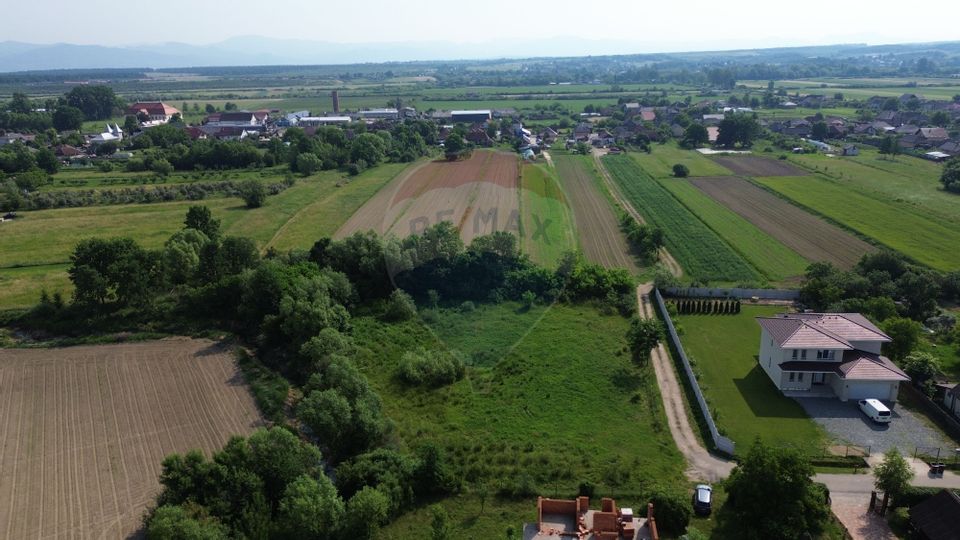 Teren Intravilan de Vanzare în zonă liniștită