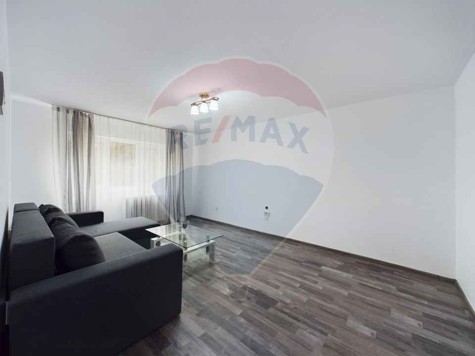 REZERVAT!|Apartament 2 camere|Renovat|Decomandat| Zona Lenin