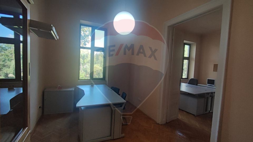 Spațiu birouri flexibil 130 mp de inchiriat zona Podul Intelectualilor