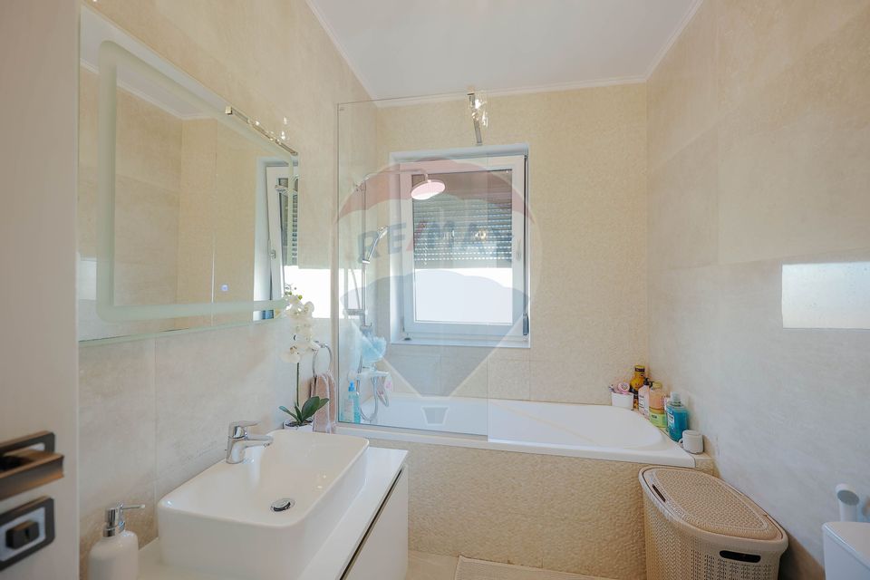 Apartament Premium, Parcare Subsol, Boxă, Panoramă, 3 Camere, Vânzare