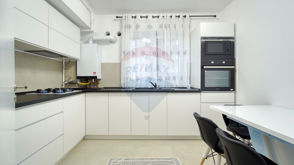 2 room Apartment for rent, Tractorul area