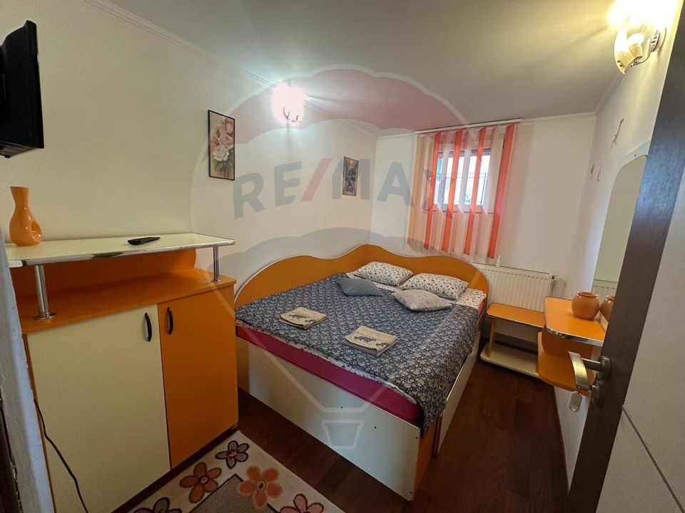 Casă / Vilă de vânzare - 8 camere, tip Pensiune, Bușteni