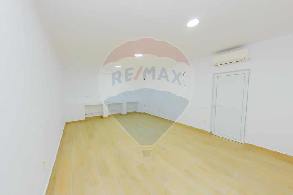1,405sq.m Commercial Space for rent, Grivitei area
