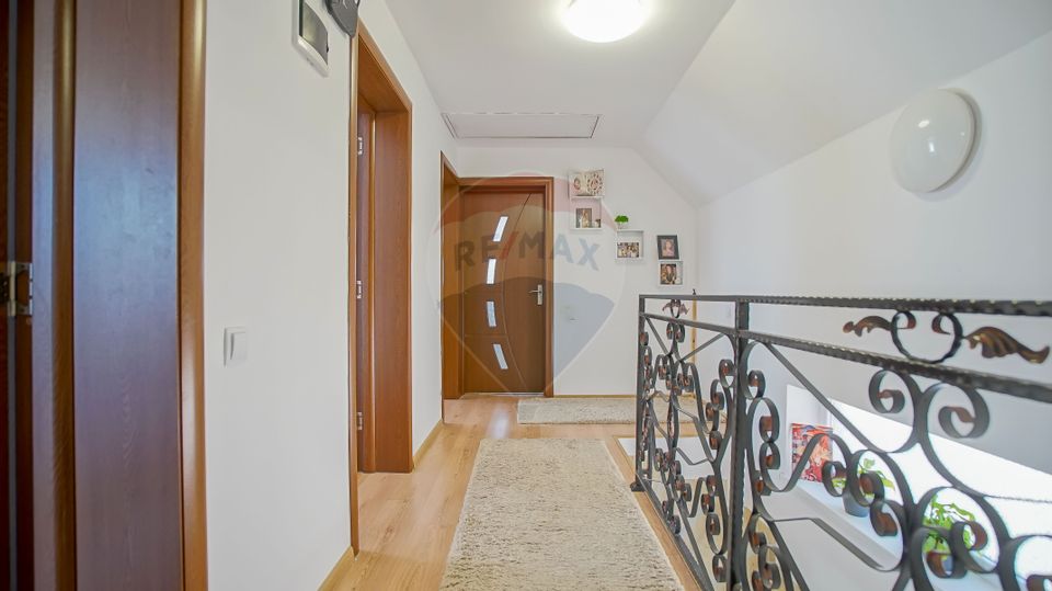 4 room House / Villa for sale