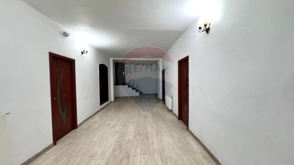 16 room House / Villa for sale, Peninsula area