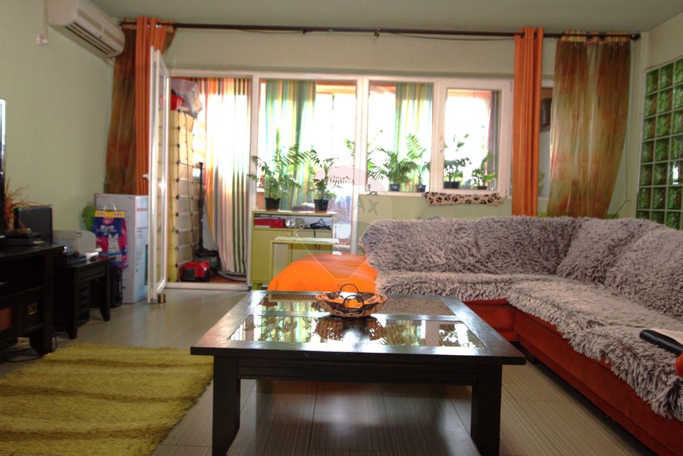 Apartament cu 2 camere de vanzare in zona Drumul Taberei