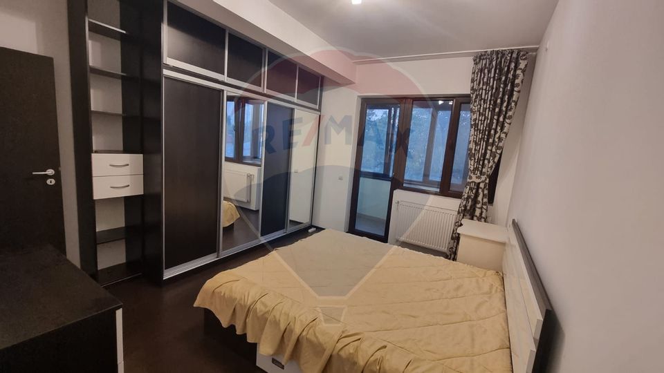 Apartament cu 3 camere de închiriat - Jiului