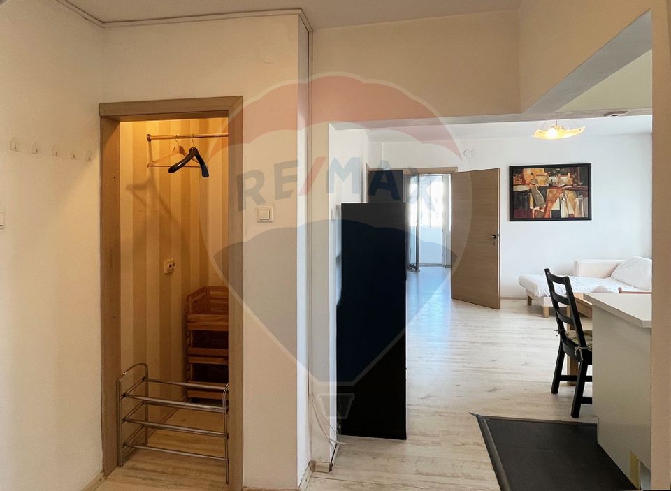 Vanzare apartament spatios,  3 camere - Metrou 1Mai