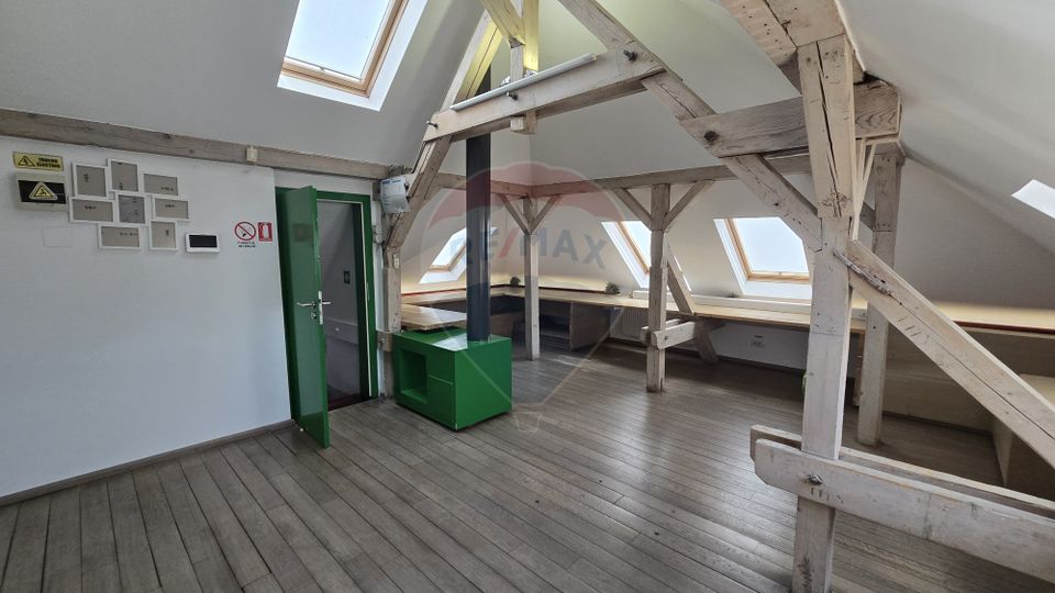 Spațiu de birouri cu 3 camere modern in zona Decebal