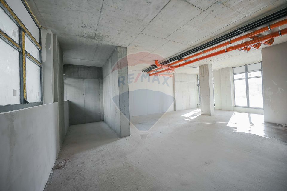 209.56sq.m Commercial Space for rent, Nufarul area