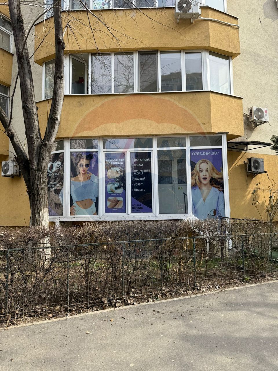 Spațiu comercial stradal 61 mp, Bd. Chisinau - vitrina si acces direct