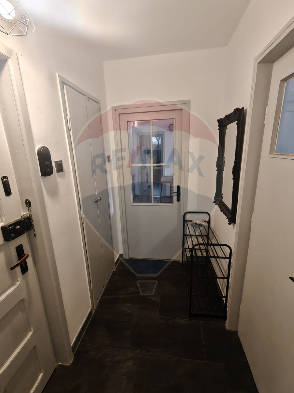 Apartament cu 3 camere de inchiriat Victor Babeș etaj 1