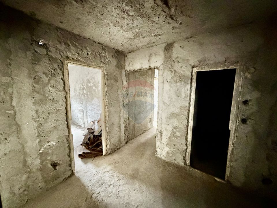 Apartament cu 4 camere