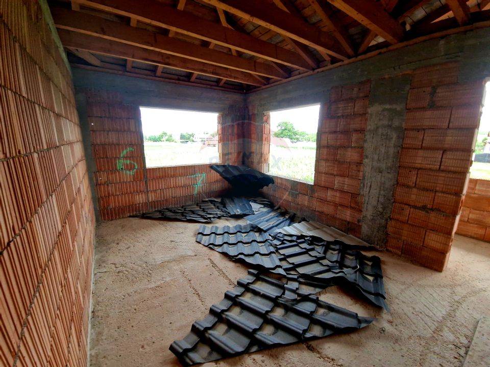 Casă Nouă cu Teren Generos – Borlești, Neamț