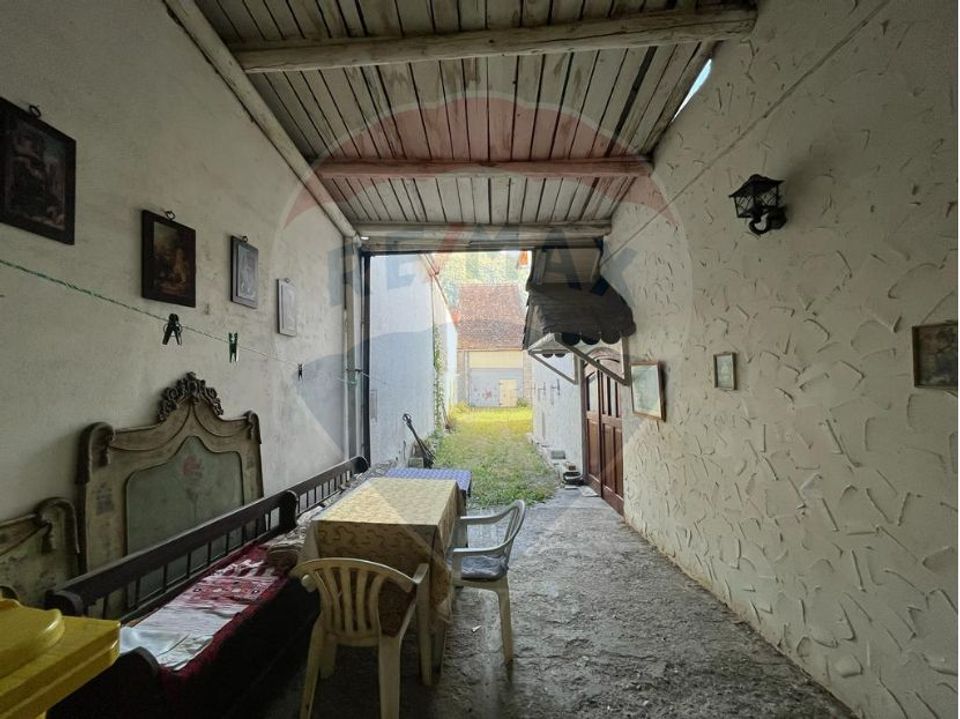 Vilă  de vânzare in Sadu