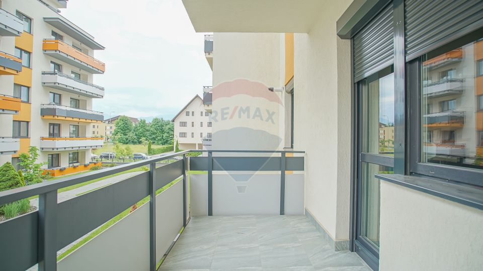 Garsoniera generoasa cu loc de parcare,  Grandis Tractorul