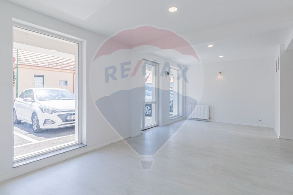 Spațiu comercial de închiriat – Strada de Mijloc, Brașov