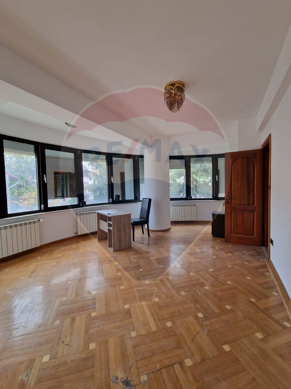 For Sale! Villa 6 rooms - Zorileanu