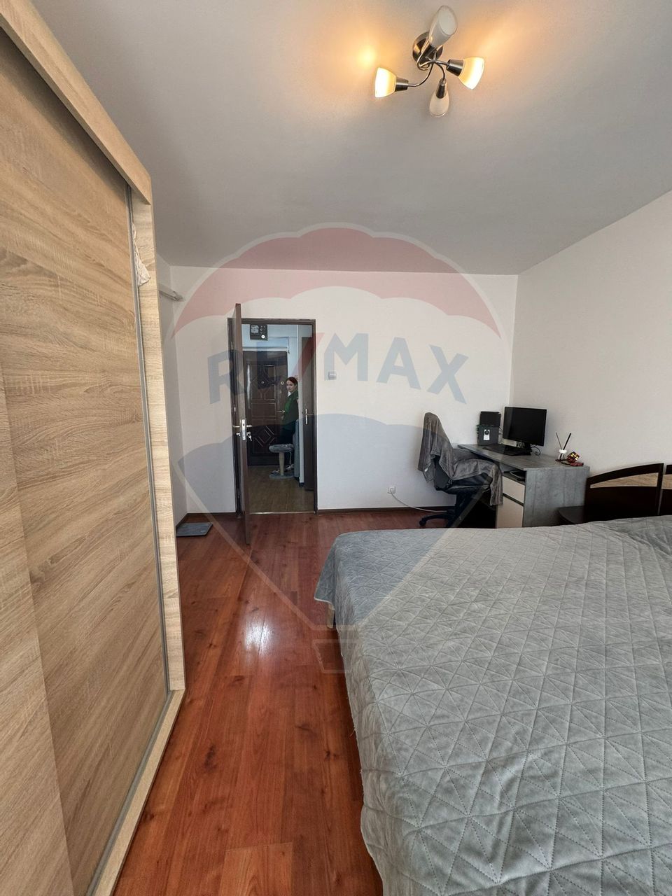 2 decomandate, zona Brazdă-Gară, etaj intermediar