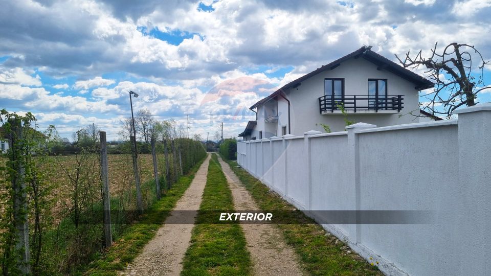 5 room House / Villa for sale