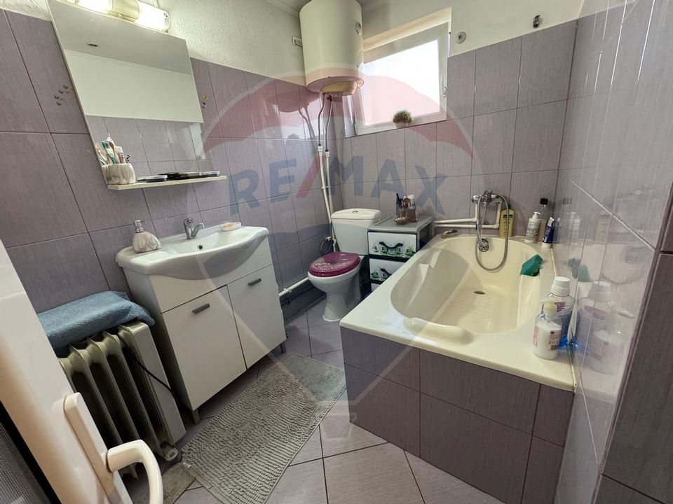 Casă / Vilă cu 7 camere de vânzare în zona Central