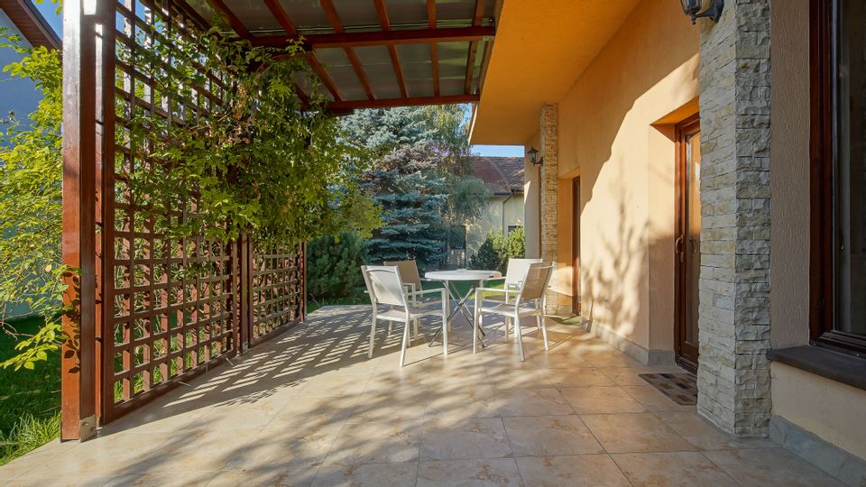 Casă de închiriat, "acasă" în mijlocul naturii, aproape de Brașov!