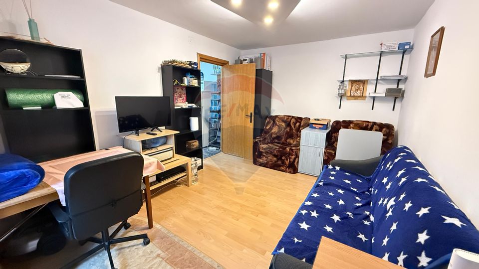 Apartament cu 2 camere de vânzare în zona Lujerului