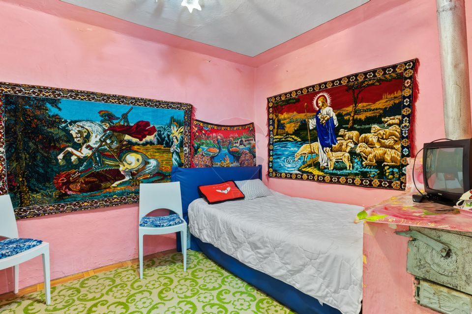 Casă de vânzare cu 5 camere- Nădab, oraș Chișineu-Criș, județul Arad.