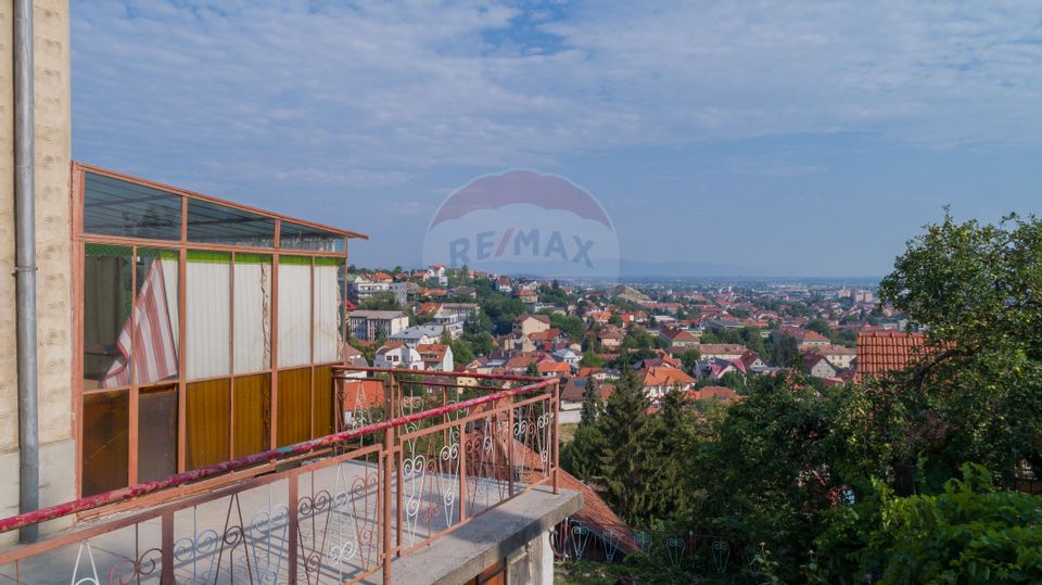 6 room House / Villa for sale, Brasovul Vechi area