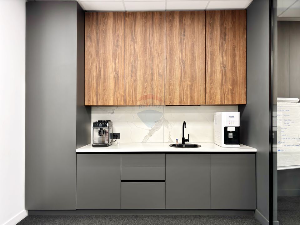 616.7sq.m Commercial Space for sale, Ultracentral area