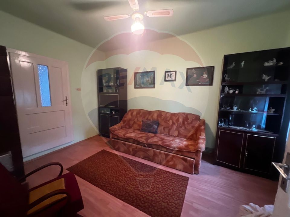 OCAZIE!!! Casă 2 camere cu centrala  zona Gai teren 1230 mp + garaj