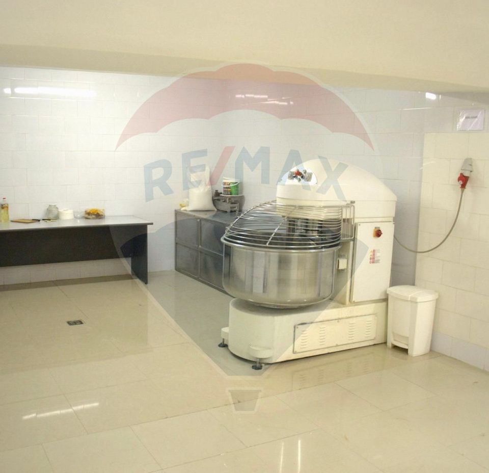 246sq.m Commercial Space for sale