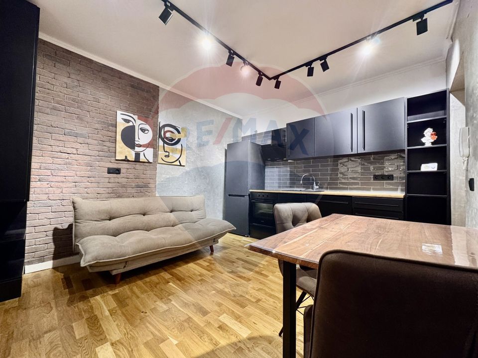 Apartament cu 2 camere de vânzare Ultracentral