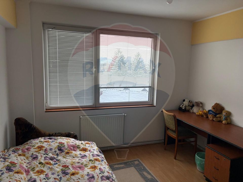 4 room Apartment for sale, Centrul Civic area