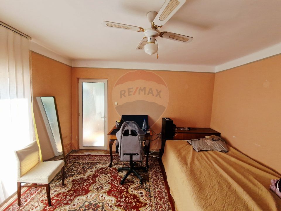 6 room House / Villa for sale