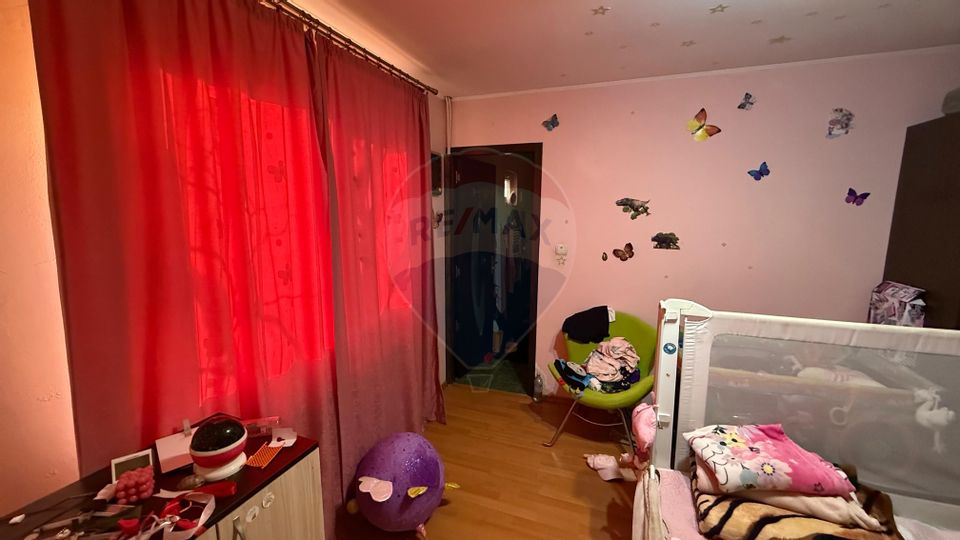 5 room House / Villa for sale, Est area