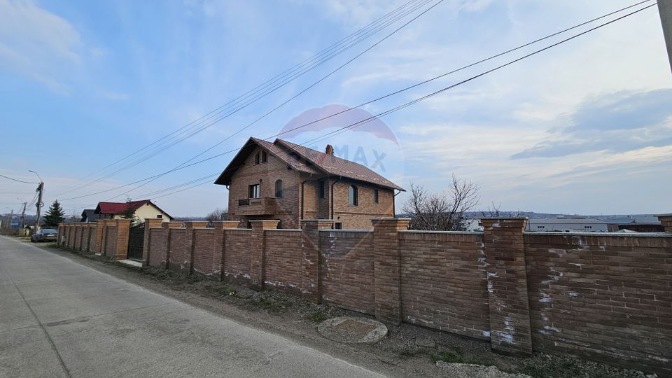 Casă / Vilă de lux, Scheia, Suceava