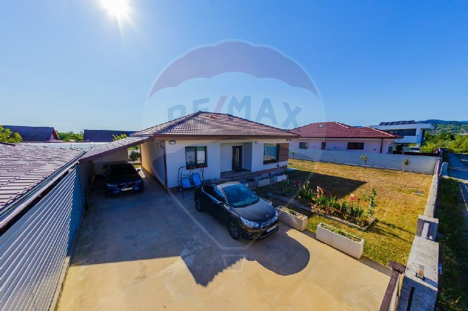 4 room House / Villa for sale