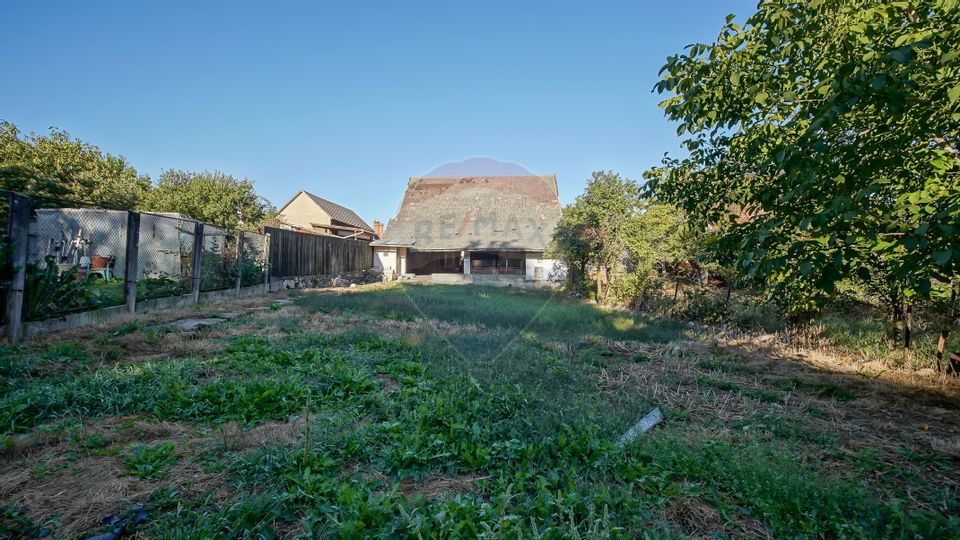 Comision 0 %! Casă cu 5 camere de vânzare în zona Turches!