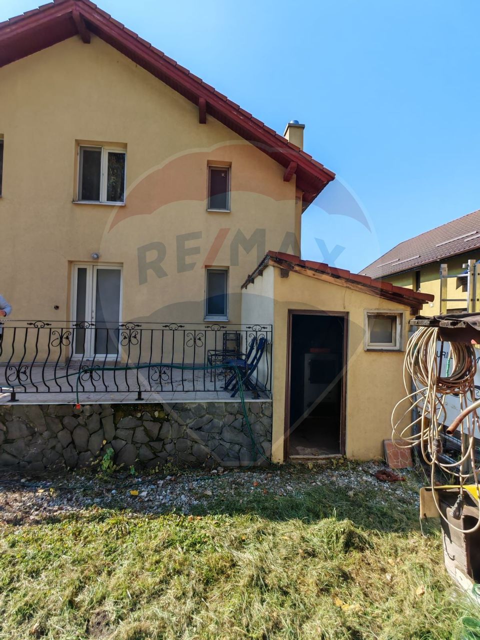 Casă / Vilă cu 5 camere de vânzare