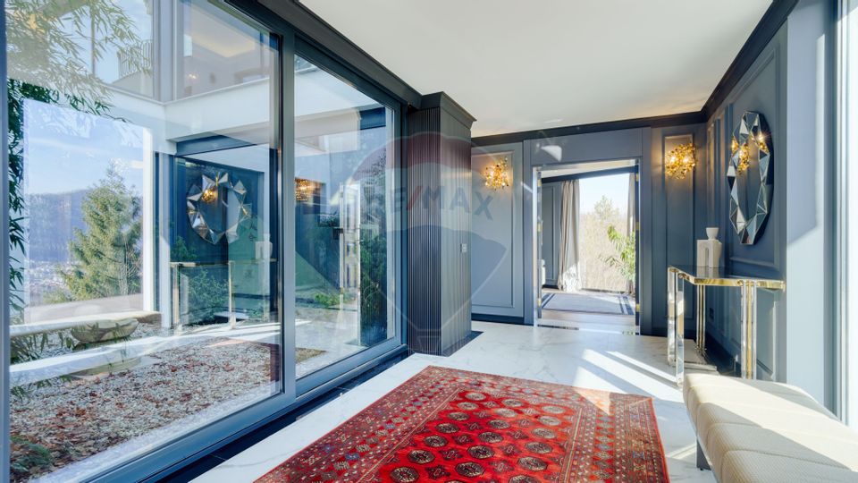 Design, Panoramă și Exclusivitate — Calea Poienii