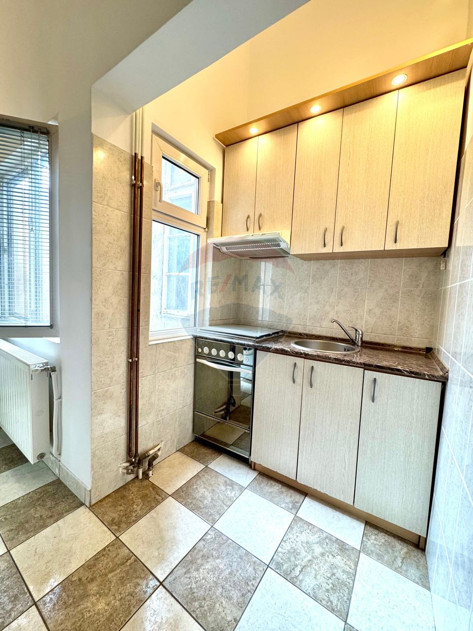 Apartament cu 2 camere de vânzare în zona Ultracentral