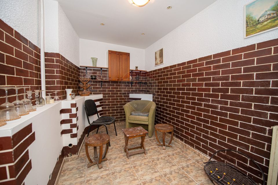 Vila de vanzare cu etaj Calea Calarasi Delea Veche