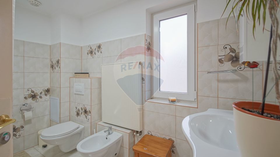 Vilă cu 6 camere de vânzare în zona Primaverii, Râșnov - Comision 0